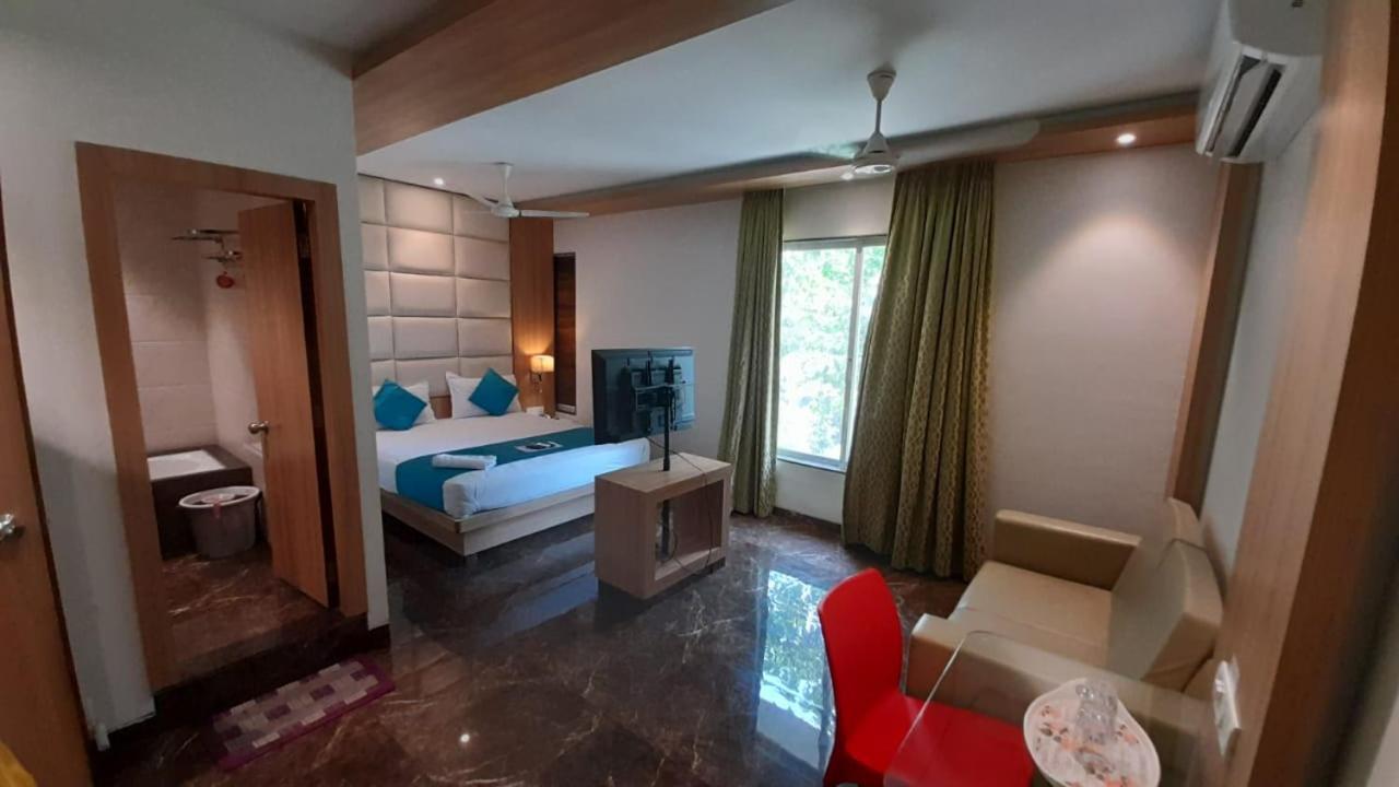 Gasthof Hotel Royal Oak Navi Mumbai-Stz 1002 *