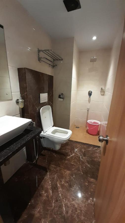 Hotel Royal Oak Navi Mumbai-Stz 1002 Gasthof